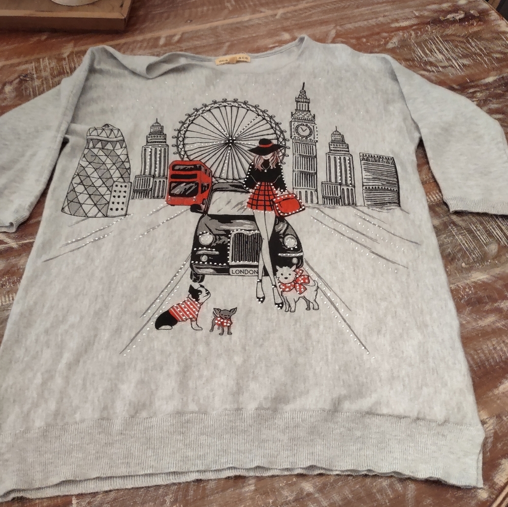 London inspired top